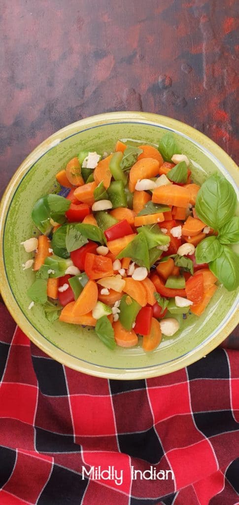 carrot and capsicum salad