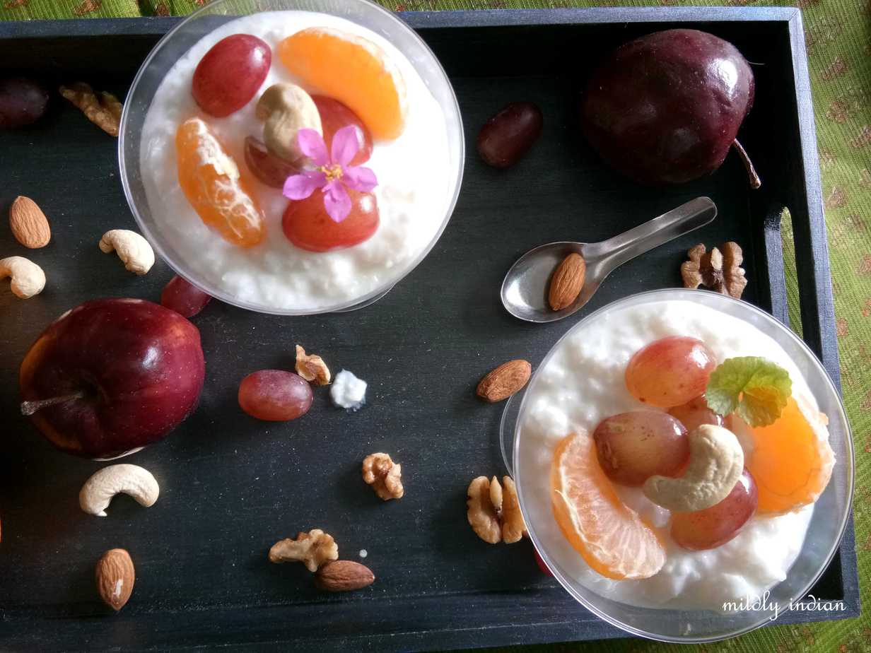 yogurt and rice flakes dessert