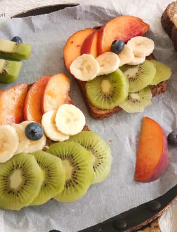 dessert fruit sandwiches