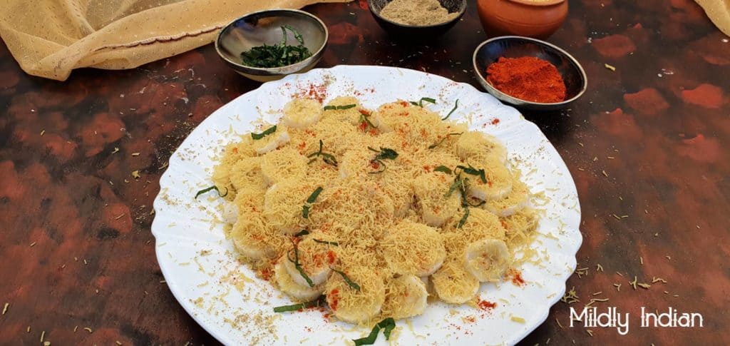 banana and taro chaat