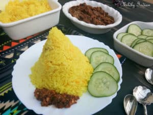 turmeric rice, nasi tumepeng Indonesian