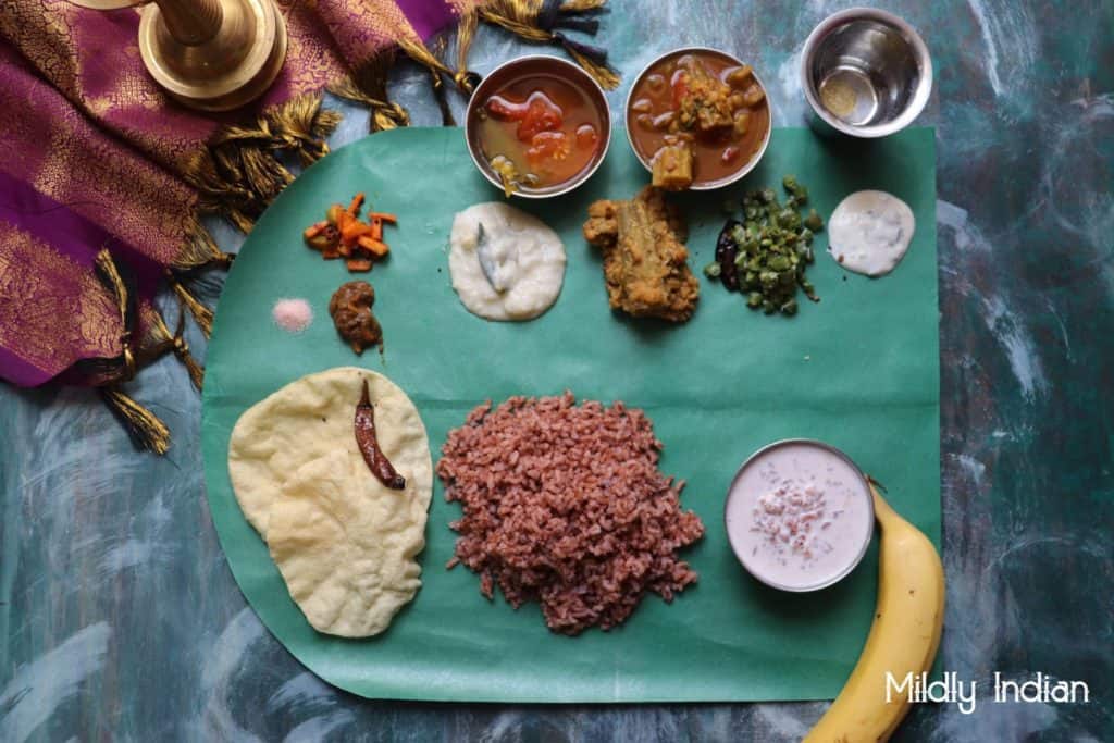 sadhya made on a banana leaf