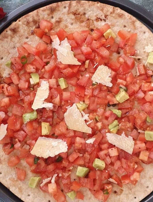 easy bruchetta pizza