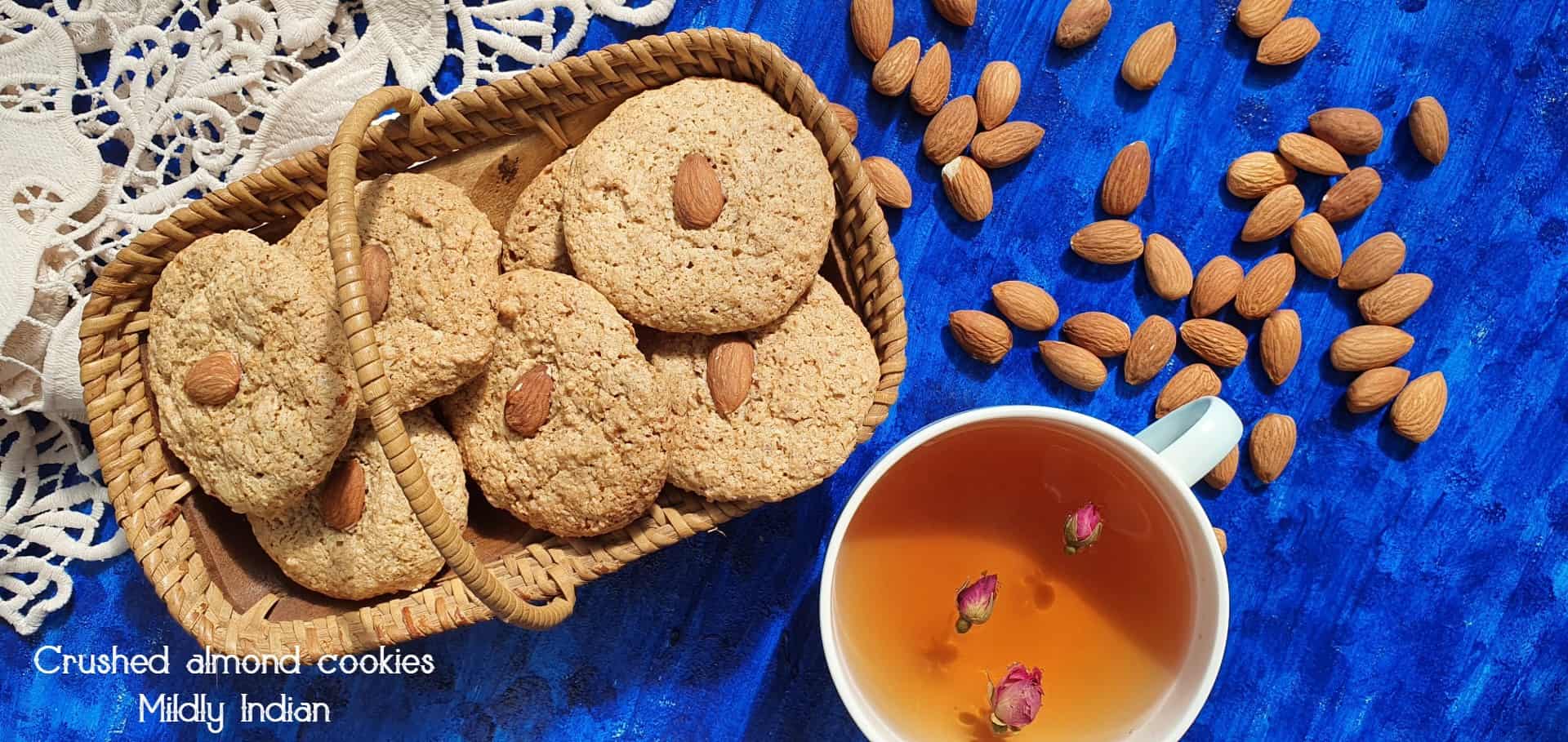 crushed almond cookies