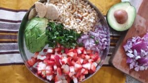 ingredients for strawberry bhelpuri