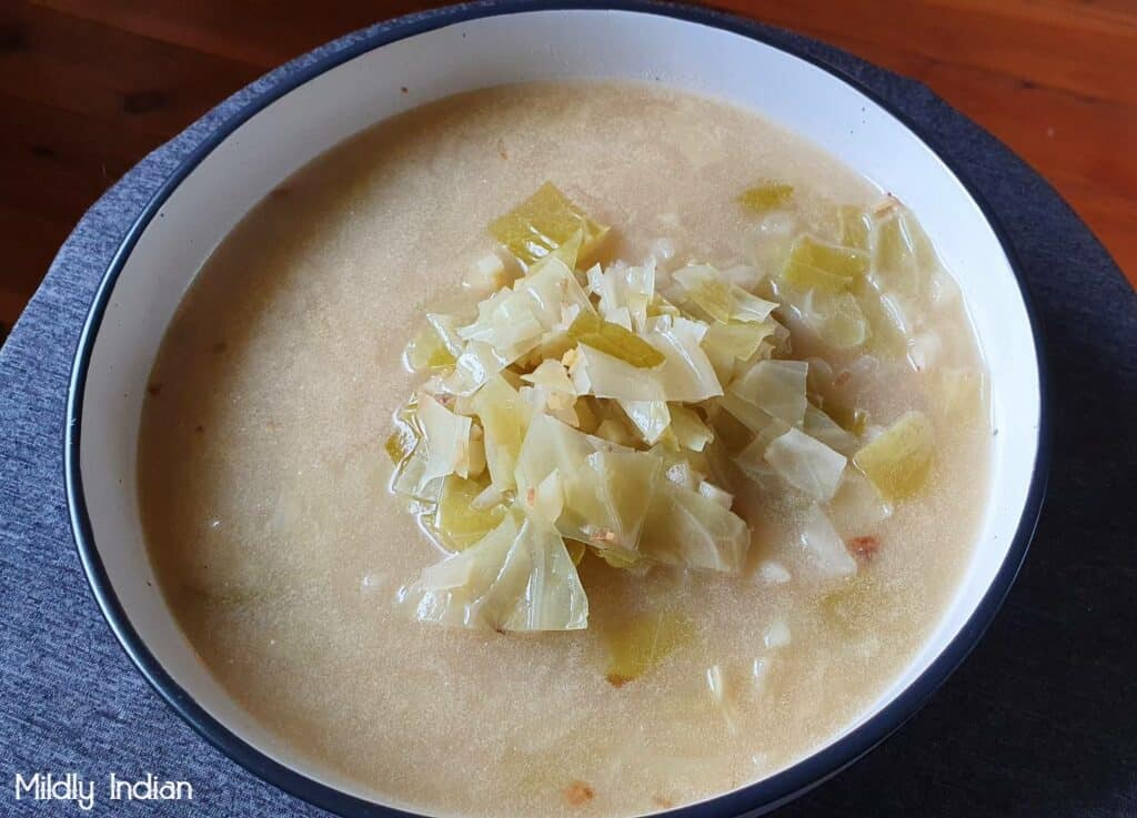 soup with cabbage and coconut