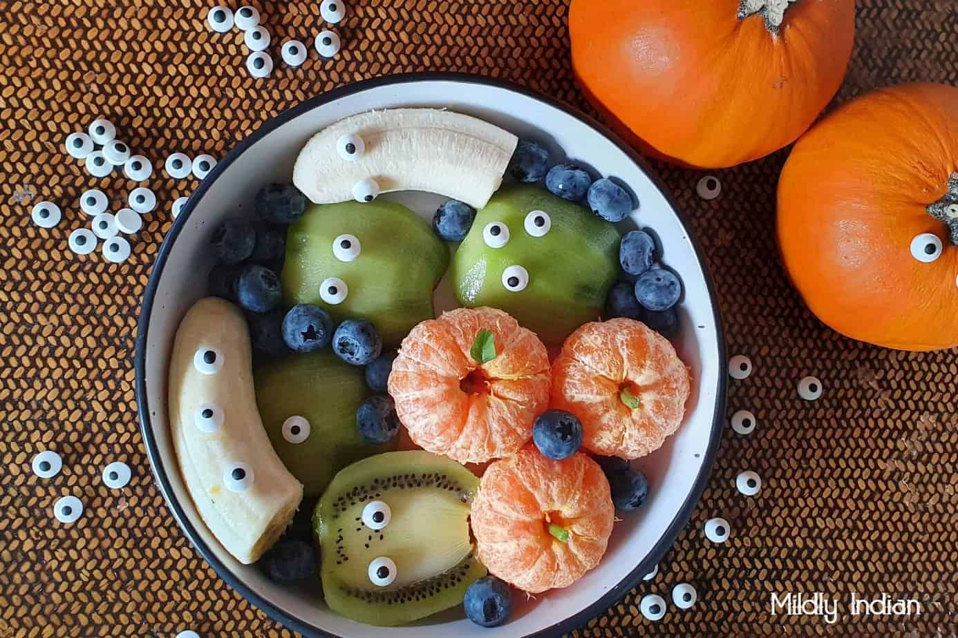 hallowen platter with fruits