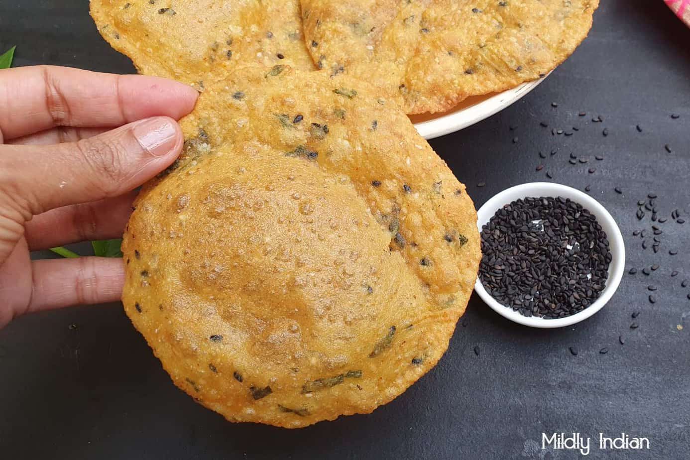 til ke poori | sesame seed bread