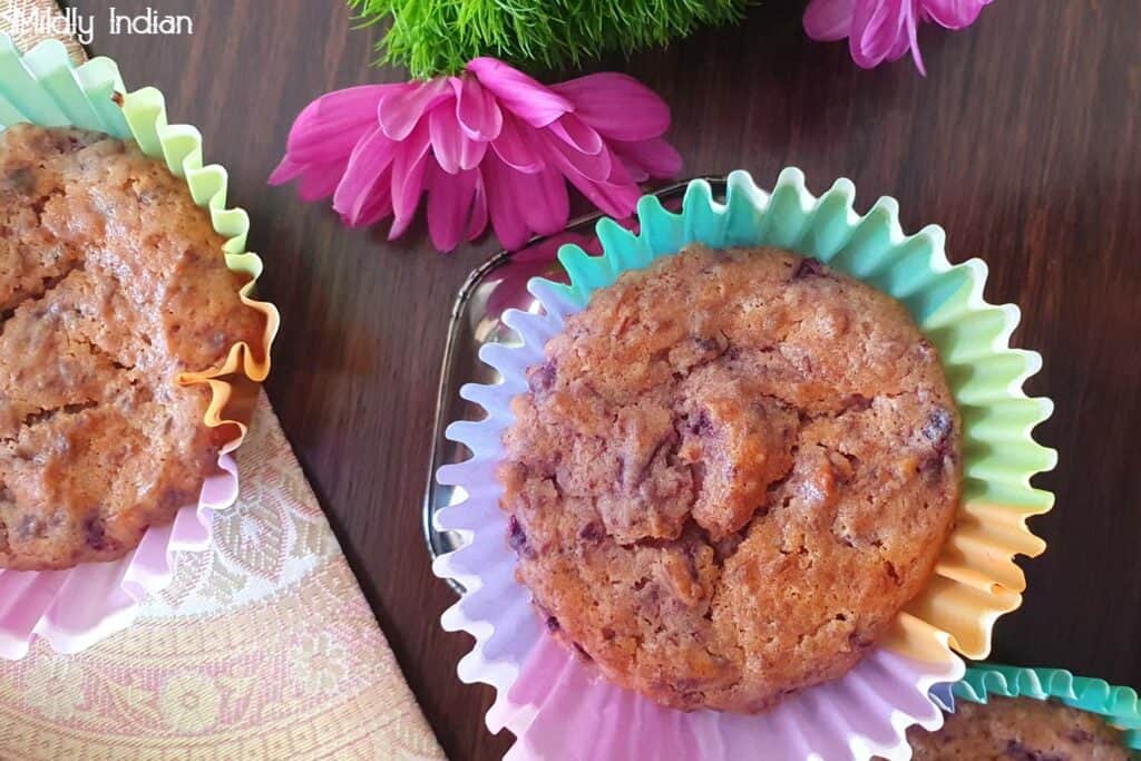 eggless carrot muffins with black carrots